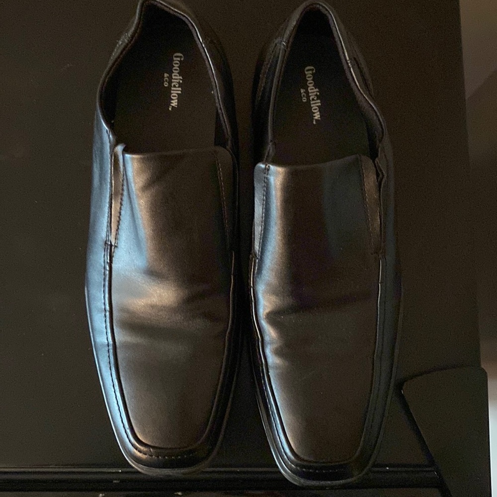 Goodfellow & CO Men’s Size 8 Black Dress Shoes